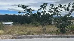 El terreno con el cielo abierto del valle